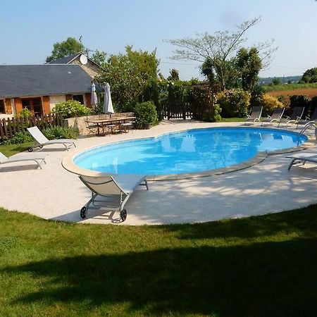 3 Self-Contained Gites With Pool And Games Room Saint-Georges-de-Noisné Kültér fotó