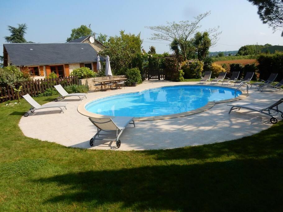 3 Self-Contained Gites With Pool And Games Room Saint-Georges-de-Noisné Kültér fotó