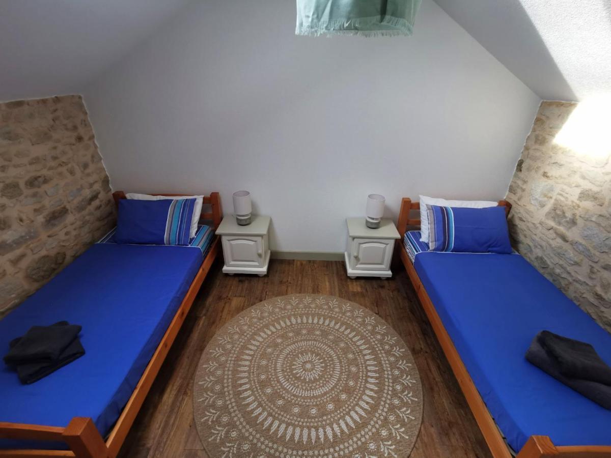 3 Self-Contained Gites With Pool And Games Room Saint-Georges-de-Noisné Kültér fotó