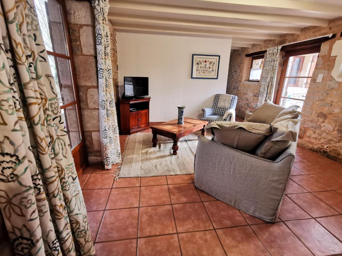 3 Self-Contained Gites With Pool And Games Room Saint-Georges-de-Noisné Kültér fotó
