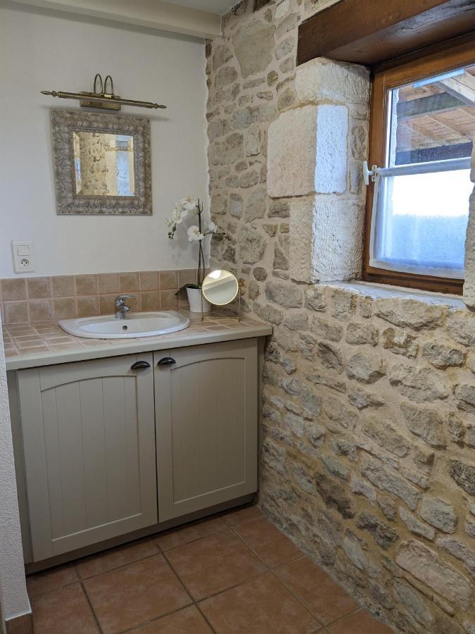 3 Self-Contained Gites With Pool And Games Room Saint-Georges-de-Noisné Kültér fotó